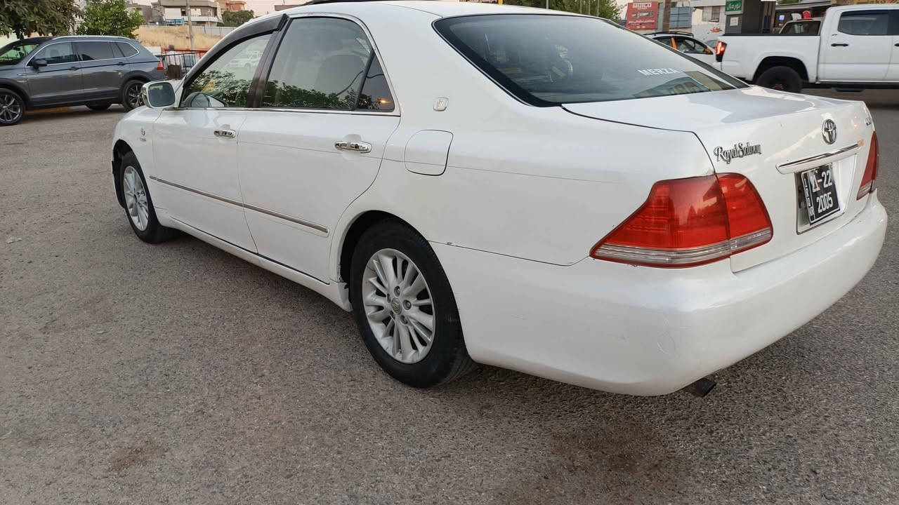 شاهینە بڕاوە بڕاوە 2005 ناو کرێم 3 پەردە رۆیاڵ

180 سپی سلاید 2 دوگمە  سە یارە کە شوشەییە 

سیستەمی غازی هەیە و بەنزینیشە  تبرید لەشوین
خۆی ویل و تایە ی بیلاد ڕۆیالە 

سقفی بۆیاخی یابانە  ساجی شکاوی نیە سوکانی کراوتە لیکزس 

سعری خوار بازار 43 گەڵا و مجال 
  سلێمانی        *********** السليمانية, العراق
