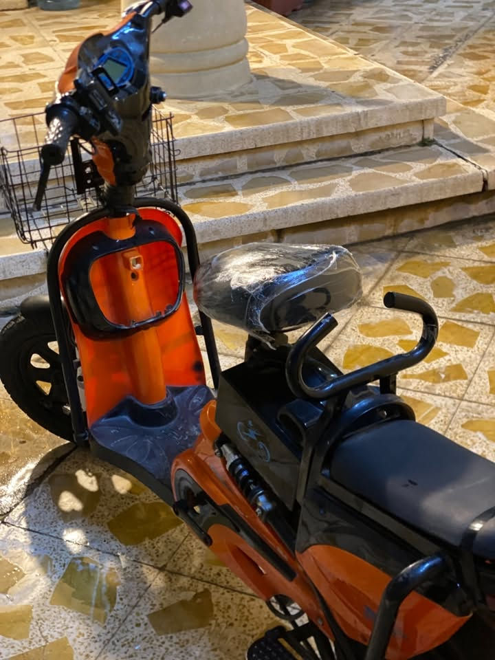 للبيع 
ماطور شحن 

حجم ١٦ 

اربع بطاريات 

ملف 1000w

3 نمر 

سرعه ٦٠ 

اشاير يمين سيار خلاط رباعي
مستخدم ٤ اشهر 
وصل موجود

السعر 225 وبي مجال بسيط 
مكاني موصل حي الحدباء 

 تواصل خاص
***********   واتساب فقط
