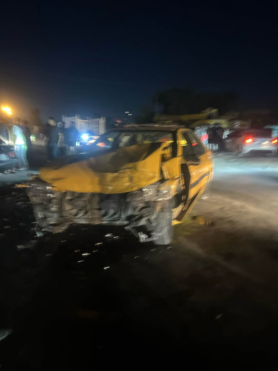 السلام عليكم بيجو بارص مديل ١٦ ابيع عله حادثه رقم بغداد مصفر هيئه وغرامات مكينه جديده كير جديد تبريد شغال تخم تاير جديد قيم واخذ بل يرضي الله 
مكان السياره بغداد جسر ديالى القديم 
***********

