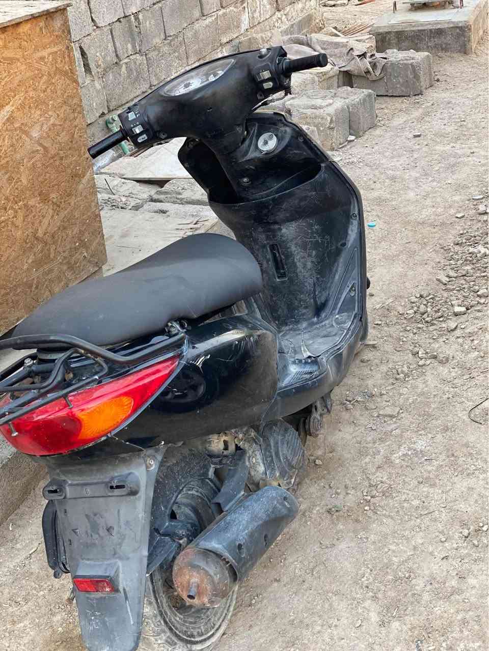 دراجه كامله من كلشي بس مستعجل عل بيعته 
رقم الهاتف *********** 
عنوان بغداد لمشتل بغداد, العراق
