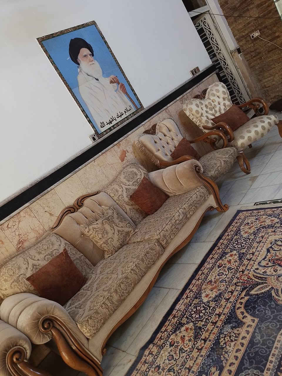 السلام عليكم تخم تركي أصلي للبيع كلش نضيف ومابي أي ضرر 10 مقاعد مكاني بغداد الشراي يدخل خاص ***********
