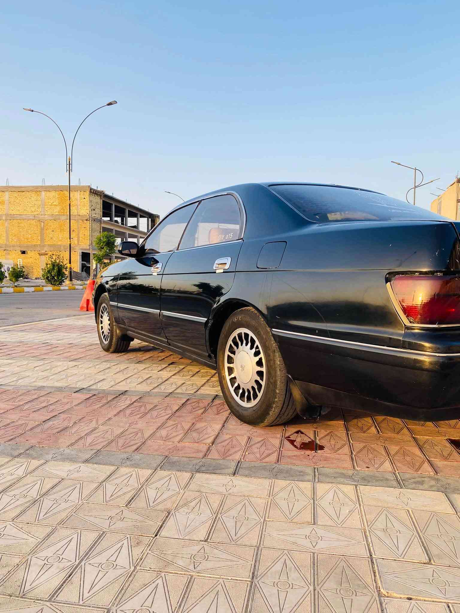 السلام عليكم بطه للبيع مكفوله من الكص والضربة القويه والنغل جثه والعيب الشرعي كير ومحرك نضيفات حداده جديده كهربائيهات كله شغال تخم تاير بالجيس سياره حلوه وجاهزه رقم بصرة مشروعي وطني تحويل مباشر السعر40 وبيه مجال ترهم مراوس عنواني ناصريه مركز هاتف ***********

نص مكتوب في الصور:
- @tr.q12
- Royal tr_a15
- @tr_a15