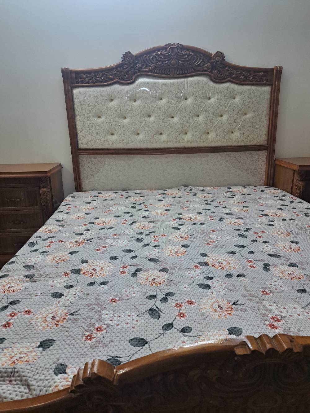 غرفة • بحالة جيدة • بغداد