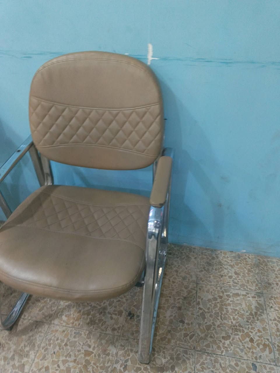 أغراض مستعملة للبيع موجودة أعداد منها استفسار واتساب ***********
