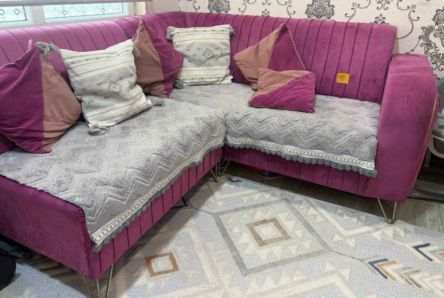 قنفات اثنين زاويه
قياس الزاويه (165 * 171)

قنفه وحده تحتاج ترقيع

نضيفات الاسفنج مالتهم ممتاز مانازل

بصره / حكيميه 

السعر  85 وبي مجال  

***********
