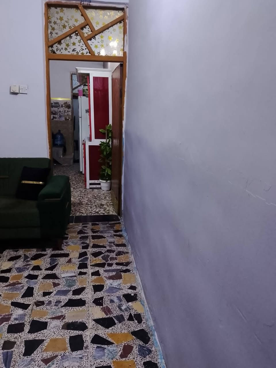 بيت للبيع مساحه 80م طابو زراعي سند 25 سعر 47 بي مجال خدمات  طابق نص جسر ديالى شارع حدادين بستان عباس طعمه رقم ‏‪***********‬‏ احمد للعقار

