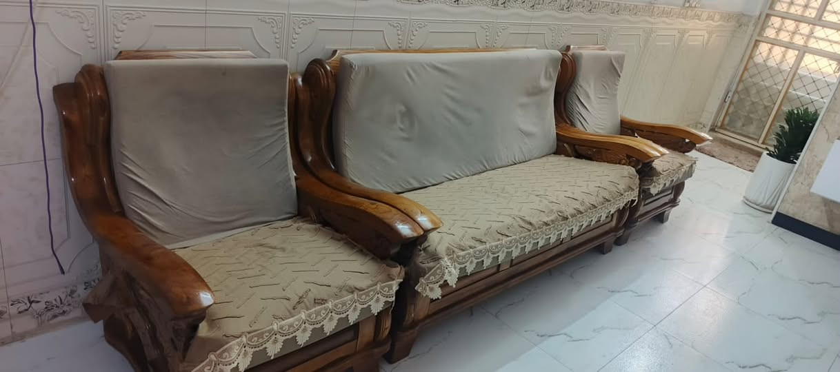 سلام عليكم عندي هاذه التخم اللبيع سعر 600بي مجال***********

