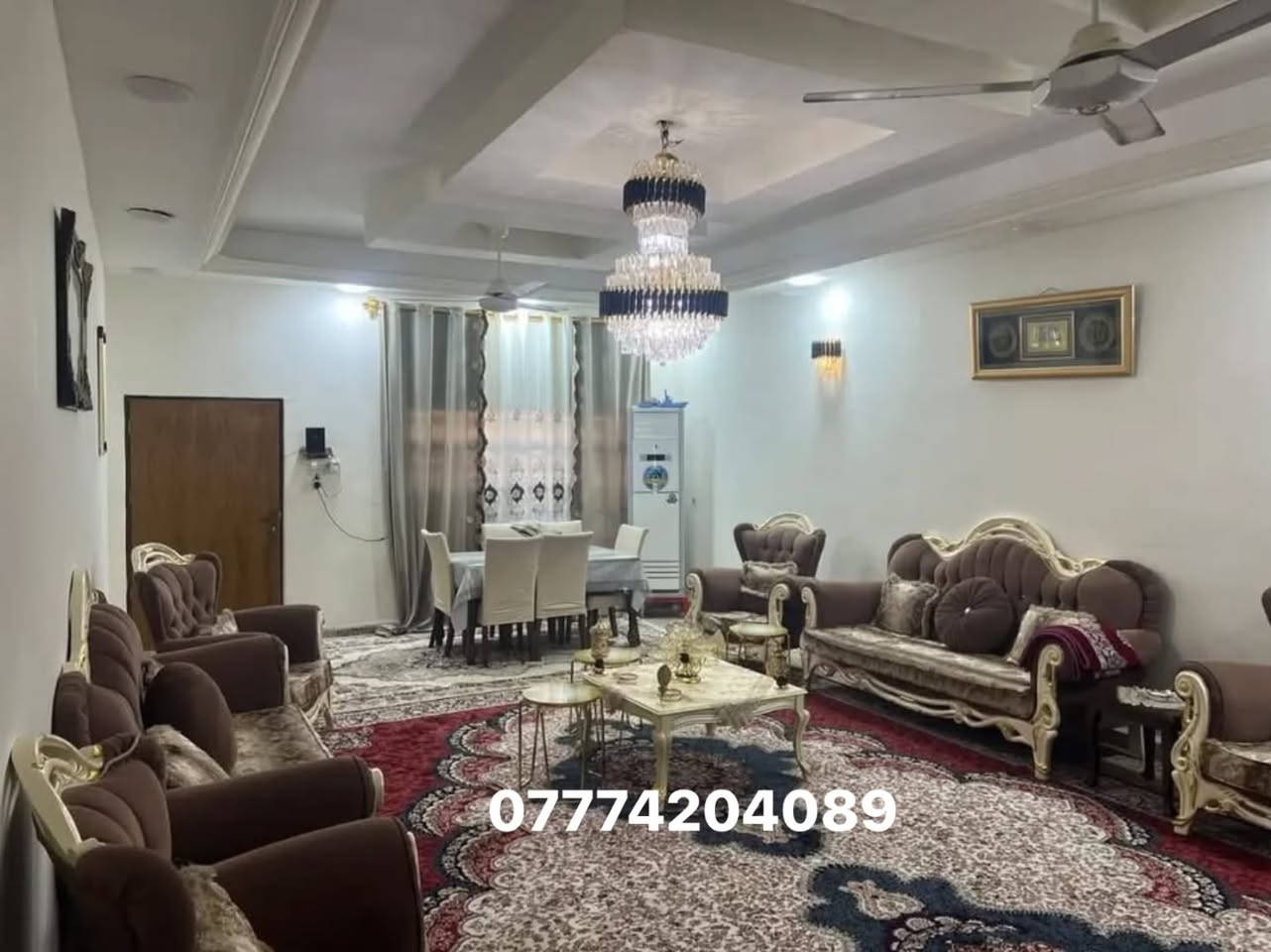 بيت للبيع
الموقع: منطقة البو شامان مقابل مدرسة غزة📍 
المساحة 500م 
يتكون من بيت رئيسي  ومشتمل مستقل و شقتين طابق ثاني
مناسب للسكن و للاستثمار 
البيت الرئيسي: • كراج كبير مع حديقة
• مطبخ 4x5
• هول 5x6
• غرفة ضيوف (خطار) 8x5
• موزع 6x4
• غرفة نوم مع سويت داخلي 5x4
الطابق الثاني: عبارة عن شقتين مستقلتين
الشقة الأولى: • موزع 5x4
• 3 غرف (5x4 لكل غرفة)
• مطبخ 3x3
• مجمع صحيات
الشقة الثانية: • مدخل مع مطبخ 3x3
• مجمع صحيات
• هول 5x4
• غرفة نوم 5x4
المشتمل الأرضي: • كراج كبير مع صحيات
• مطبخ 4x5
• هول 5x4
• غرفة مع سويت 4x5
• غرفة صغيرة تستخدم مخزن
للاستفسار:
***********
