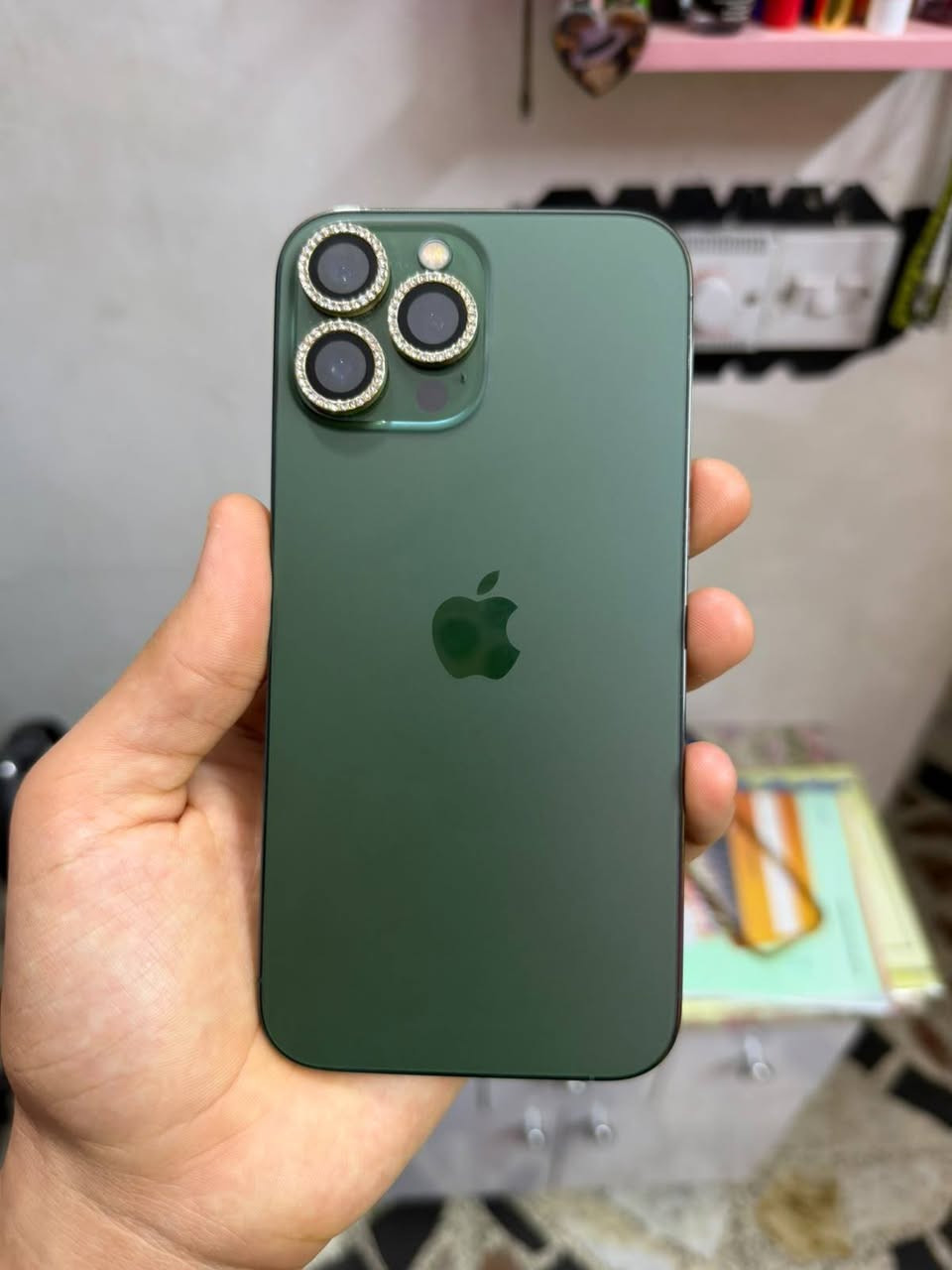 السلام عليكم ..
13pro max 256 ماستر 
الجهاز نضيف لدرجه بطاريته 87 كامل ملحقات شرق اوسط 
ضمان ماستر الجهاز مملعوب باي قطعه بي كلها بلادي وشركه
سعره 750الف نهاااااايه .. اخوان قفل مبي مجال ابدااااا
*********** واتساب 
مكانه مدينه الصدر او عبيدي
