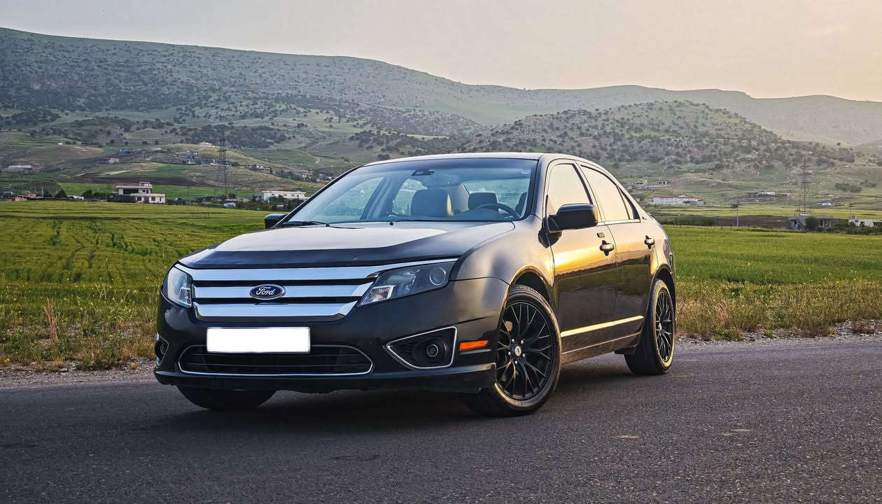 🚘 فورد فيوجن Ford Fusion 2012 SEL Limited 🇺🇸

🏁 الموديل: 2012 SEL Limited

🔧 المحرك: 2.5 لتر، بدون توربو — مرغوب واقتصادي

📍 اللوحة: سليمانية، سنوية جديدة

💯 المواصفات: فول فول فول 🔞

✨ المواصفات والتجهيزات:
1️⃣ 4 جامات كهرباء

2️⃣ صندوق كهرباء

3️⃣ سقف سلايد

4️⃣ مقاعد جلد كاملة

5️⃣ 12 سماعة

6️⃣ شاشة كبيرة أصلية

7️⃣ سماعات Sony

8️⃣ مونيتور ونظام سوفتوير أصلي

9️⃣ محدد سرعة

🔟 تلفونات، حساس گراج وحساسات ركن

1️⃣1️⃣ GPS ونظام خرائط

1️⃣2️⃣ تحكم حرارة وتبريد منفصل إلكتروني

1️⃣3️⃣ المقعدين الأماميين تدفئة كاملة

1️⃣4️⃣ إنارة داخلية 7 ألوان RGB

1️⃣5️⃣ مراية وسطية وجانبية ضد الفول

1️⃣6️⃣ جامات حساسة للمطر أوتوماتيك

1️⃣7️⃣ ويلكاب أسود سبورت + تايرات سبورت جديدة

1️⃣8️⃣ نظام Traction + گير قوي

1️⃣9️⃣ گير أوتوماتيك

2️⃣0️⃣ كرسي السائق والراكب الأمامي كهرباء + ستاير كاملة كهرباء

2️⃣1️⃣ كود باب

2️⃣2️⃣ رادار خلفي

2️⃣3️⃣ كاميرا خلفية

📝 ملاحظة:

فقط باب السكن الخلفي بيه صبغة قطعة وحدة، ومعاه قطعتين خفيف على الجوانب يم الباب، والباقي على حالته.

🔧 المكينة والگير على الشرط.

💵 السعر: 10,200$

💰 يعادل تقريباً 15,606,000 دينار عراقي

📌 بسعر السوق: 102 ورقه

🤝 أكو مجال بسيط للتفاوض للجادين.

☎️ للاستفسار والاتصالعل واتساب:

***********
