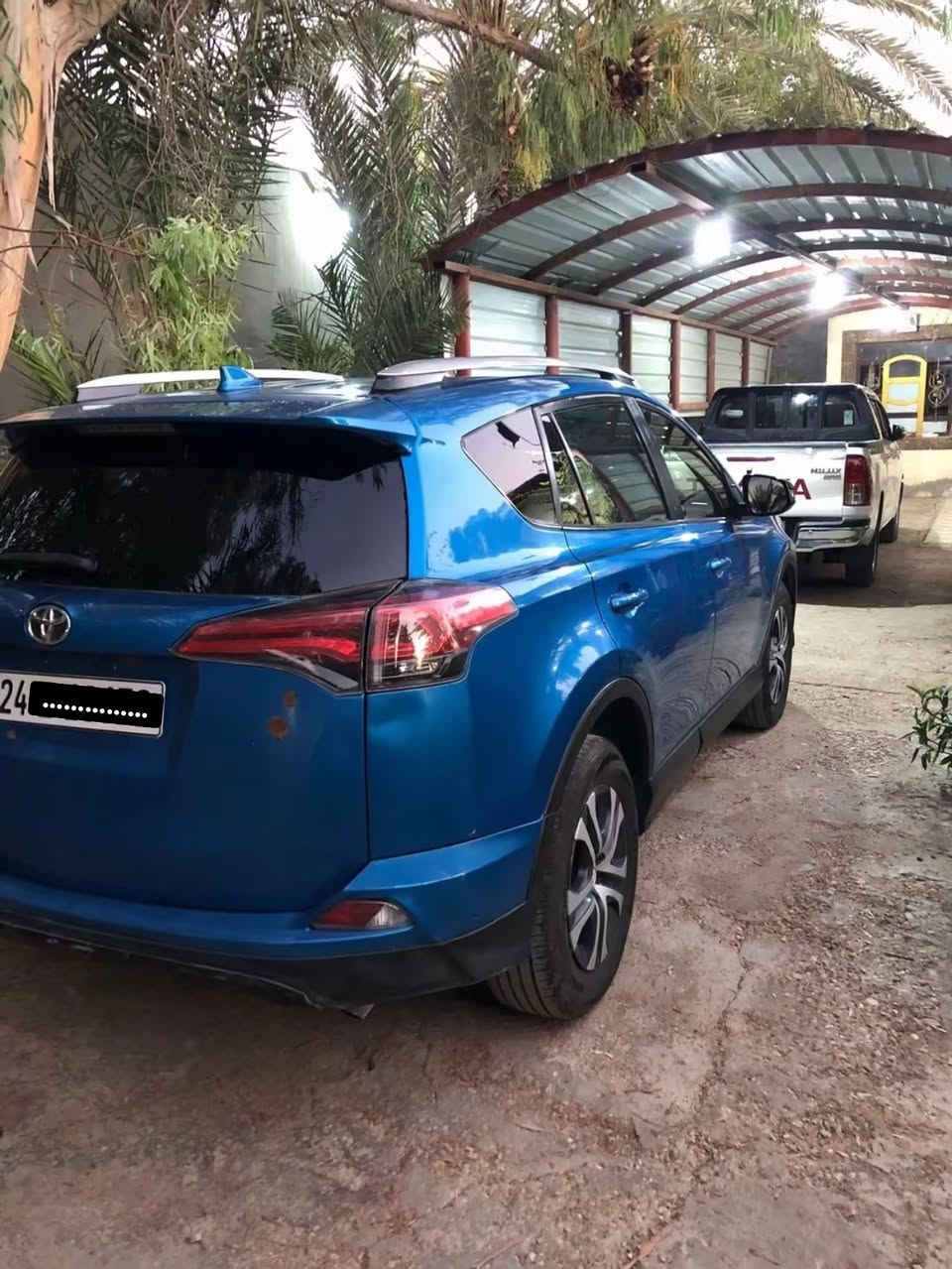 TOYOTA RAV4 2018 LE
وارد امريكي
بيها قطعة وحدة فقط باب جنطة مبدل ومصبوغ
رقم دهوك الانگليزي تحويل جديد
محرك 4سلندر 2500
مواصفات:
تحكم ستيرن 
رادار امامي
شاشه صغيرة 
كامرة خلفية
3 انظمة قيادة 
تحديد مسار
السعر خاص 
مكاني كربلاء للاستفسار:***********
