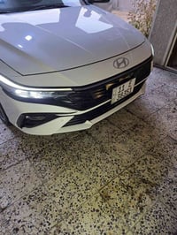 الانترا موديل 2024 خليجي  مكينه 2000 مواصفات معروفه للاتصال  077000846...