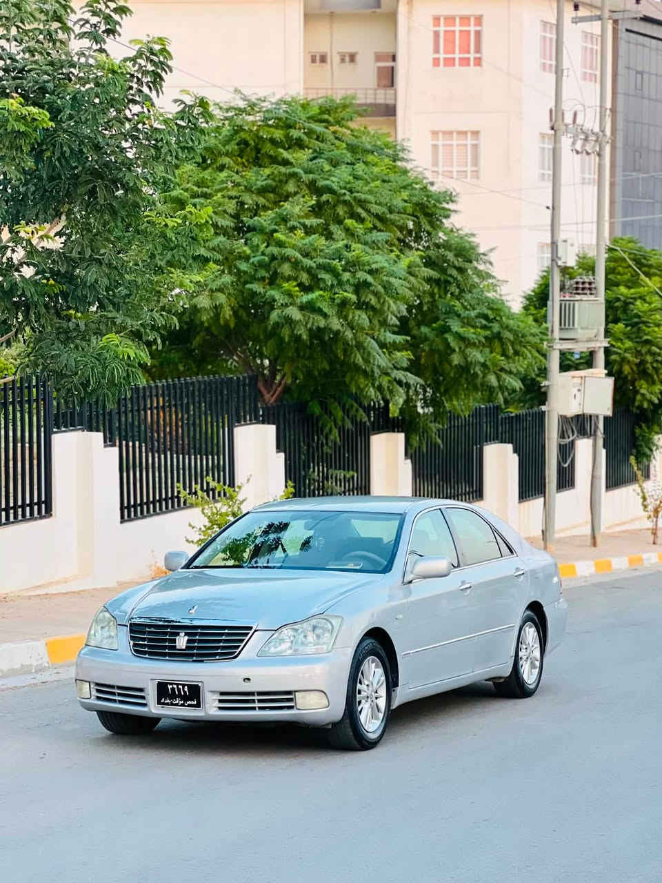 سەرەتا بەناوی خوای گەورە بەس موس ڕەقەم یەک سەیارەکە ھەزار دینار مەسرەفی تیانیە ڕۆنی گئڕو مەکینەی گۆڕاوە 182دودوگمە کامیرەو شاشە یەک پارچە بۆیاخی ئەوروپا سۆنەرم داناوە55گەلا مەجالئ زۆر زۆر کەم لەدەربەنیخانم***********   کۆد کراوە
