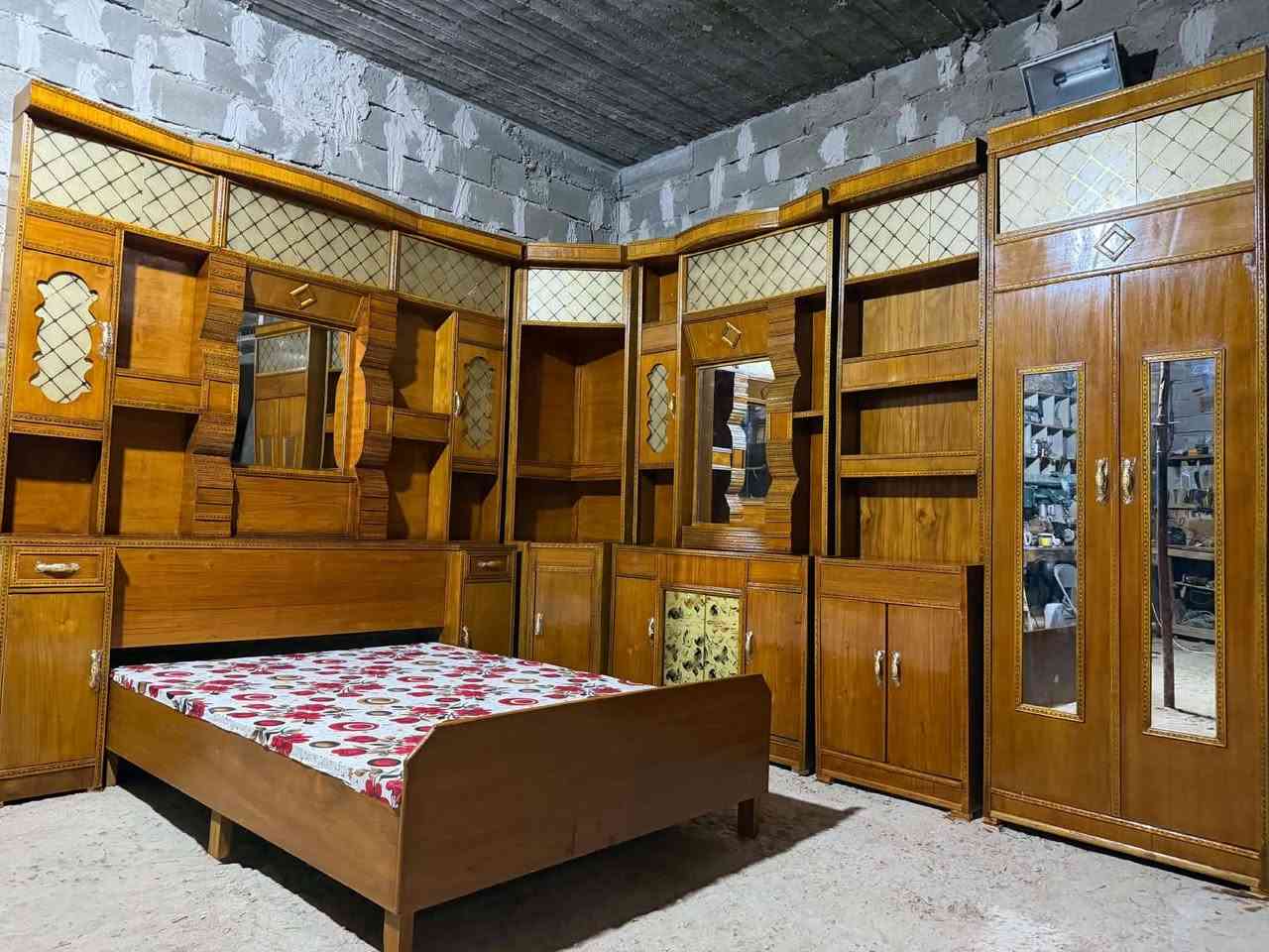سلام عليكم غرفة ٦بوب طابقين صاج مسرح السعر ٨٥٠.
{***********}
{***********}
