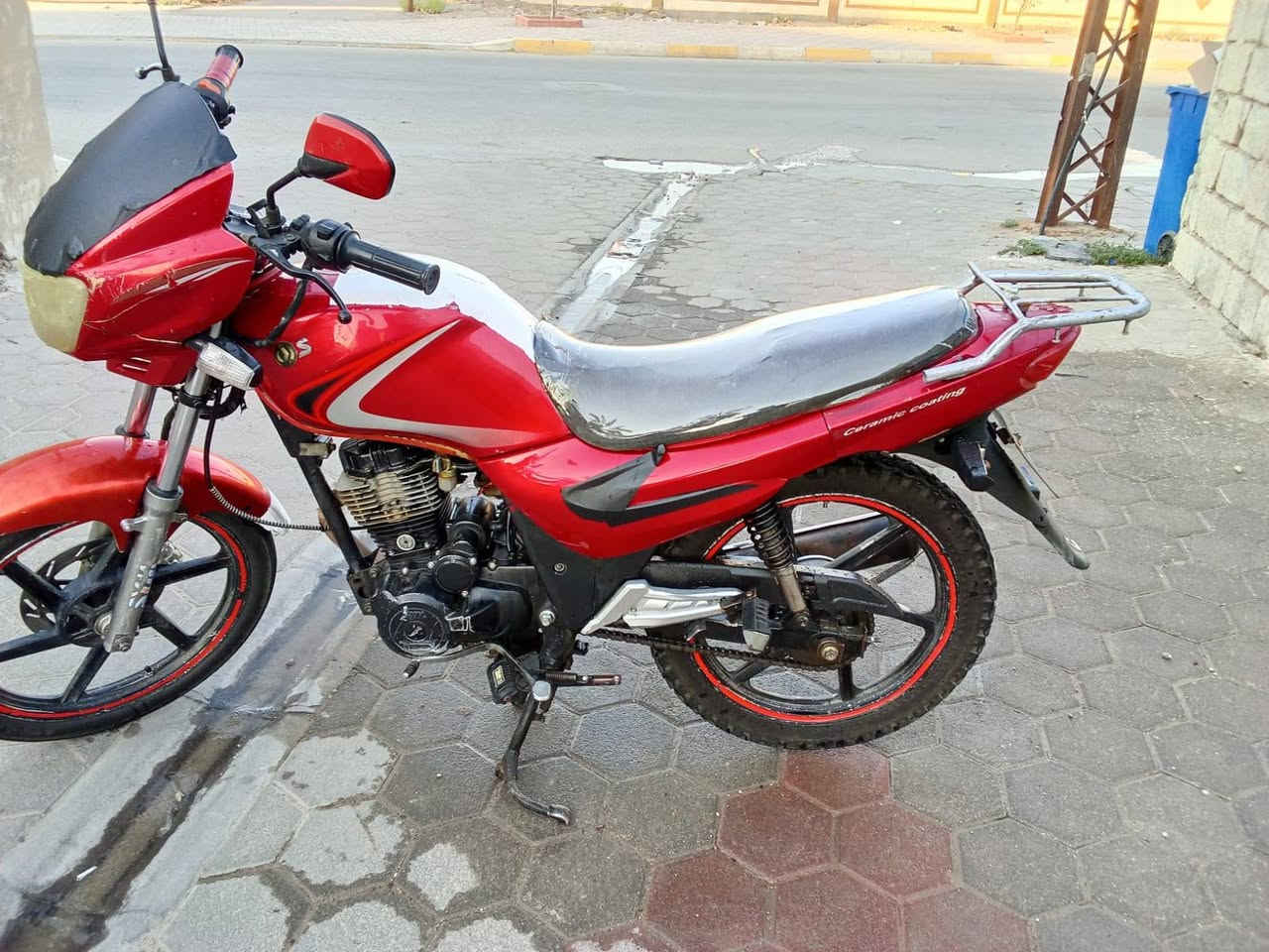 دراجه سايم للبيع السعر 650 بيه مجال موديل 19 جديده كلش كهربائيات كله شغاله محرك بلادي عنواني الرمادي قرب محطه الرماح للاستفسار على رقم ***********
