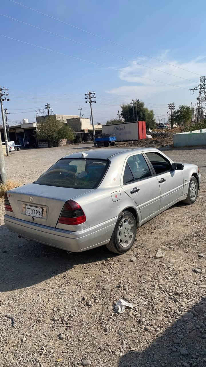 سڵاوی خواتان لێبێت مارسیدز200c بۆفرۆشتن گێڕومەکینەی بەتەیە 3000 هەزار ماشەڵا بەنزین ناخوات هەر گێڕ تۆماتیکە کوشن هیتەرە ئاوێنەکارەبا جام کارەبا سڵایدە تازە پێشیم داگرتوە ڕۆنو هایدرۆلیک و ڕۆن ئیستۆپ و هەموو شتێکیم تازە تێکردوە ماشەڵا سەیارەکە تونو تۆڵە مۆدیلی 1992 وە دوو نوقسانی بچوکی هەیە شایەنی باس نیە بەهەردوکیەوە 50 هەزار مەسرەفی نیە دوای معامەلە بۆت ئەگێڕمەوە 4 تایەو ویلی لۆکی لەسەرە تایەکانی یابانیە هەموو شتێکم نوسیوە شوێنم سەیدسادقە بۆ زانیاری سەیارەکە علوجە ماڵی مەدەنی بەشەرت سعری 16 گەڵاو تۆزێ معامەلە گەر موشتەری نیت سەری خۆتو منیش مەیەشێنە بەوشەرتەی تەراییەکەی 2 سەعات ڕێ بێت {***********}***********
