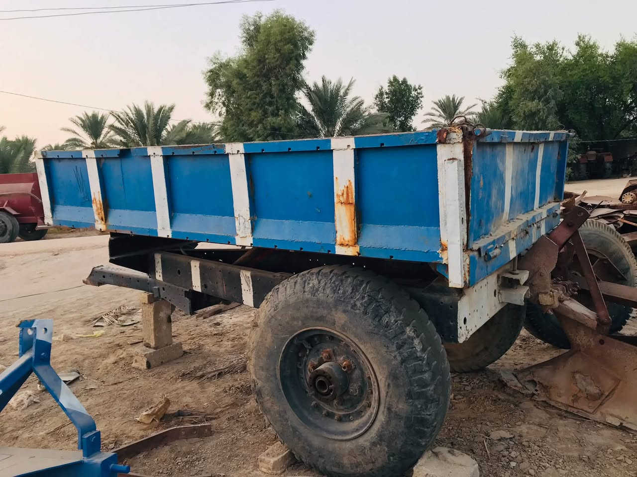 السلام عليكم للبيع عربانه حدادي جاهزه باب ونج وصونده مكاني كربلاء الاستفسار ***********
