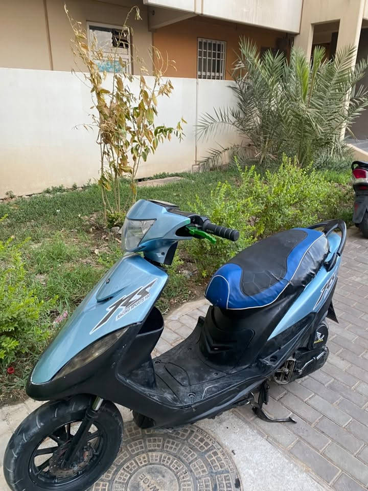 سلف رياضي
كلج امامي وخلفي رياضي 
دراجه شلعه ومعدل 
دراجه مشكلته الوحيده ملفه مالته عطلان 
اطيكيه طافيه تحمله تاخذه
سعره 370 رقمي لتواصل 
***********
