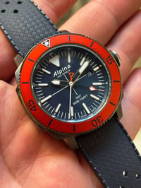 Alpina سويسري • GMT • نظيف ١٠٠٪