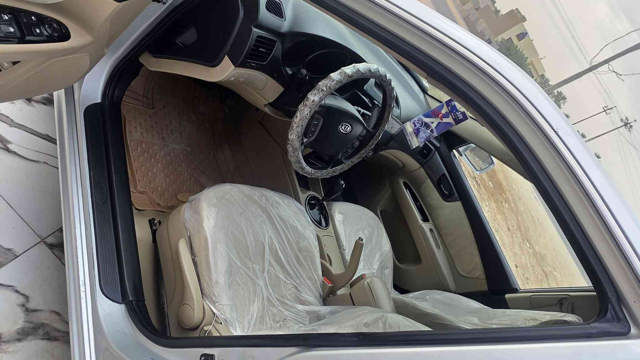اوبتما 2009 خليجي رقم بغداد دولي فول مواصفات مكفوله من الصبغ والتبديل محرك 2000 بيها فتح فقط السعر ١١٨ وبيها مجال تفاصيل اكثر***********
 ديوانيه شاميه
