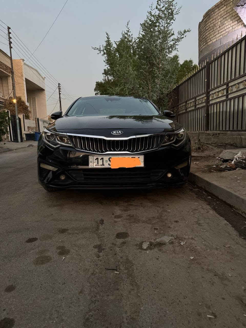 سلام عليكم كيا اوبتما للبيع موديل ٢٠٢٠ رقم بغداد وارد امريكي تبديل بنيد فقط ولدعاميه بدون دواخل باقي سياره مكفوله سياره جاهزه تخم تاير حداديه جاهزه تبريد ثلج تحكم ستيرن جهتين رادار حساسات كامره خلفيه كير مكينه مامفتوحات مكان بغداد السيديه السعر ١٤٠ وبيه مجال ***********
