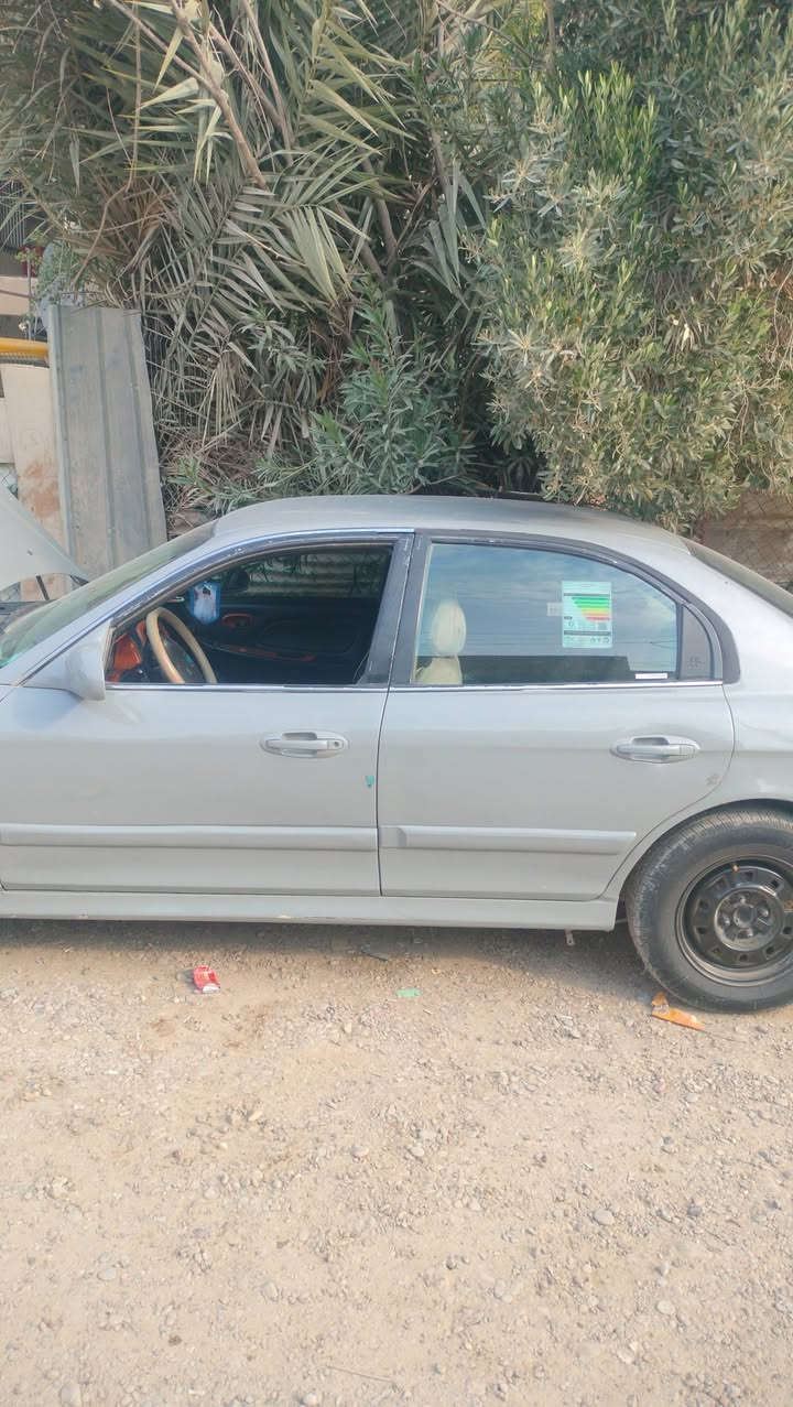 السلام عليكم 
سوناتا وفود 2001
السنوية لحد 2029
المكينة تبخر 
التبريد واكف
ابيع كومت حديد 
السعر 38 $
***********

العنوان بغداد الزعفرانية
