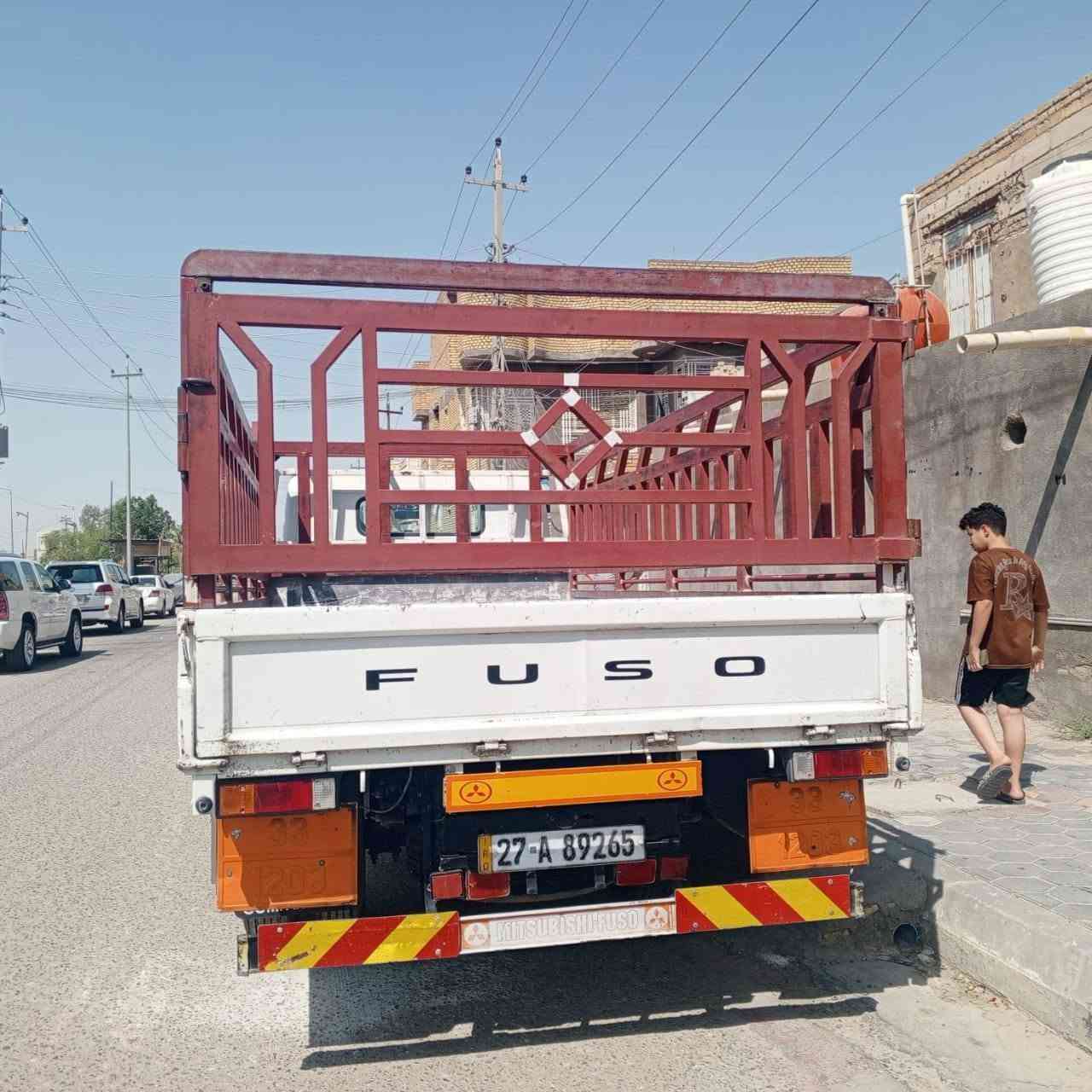 سلام عليكم كنتر للبيع موديل ١٨ رقم ذي قار دولي تحويل مباشر السياره على وضع الشركه  تايرات ١٧ ونص ... شباب مكلف بل نشر هاذه راعي سياره رقم *********** ما متواجد علا فيس
