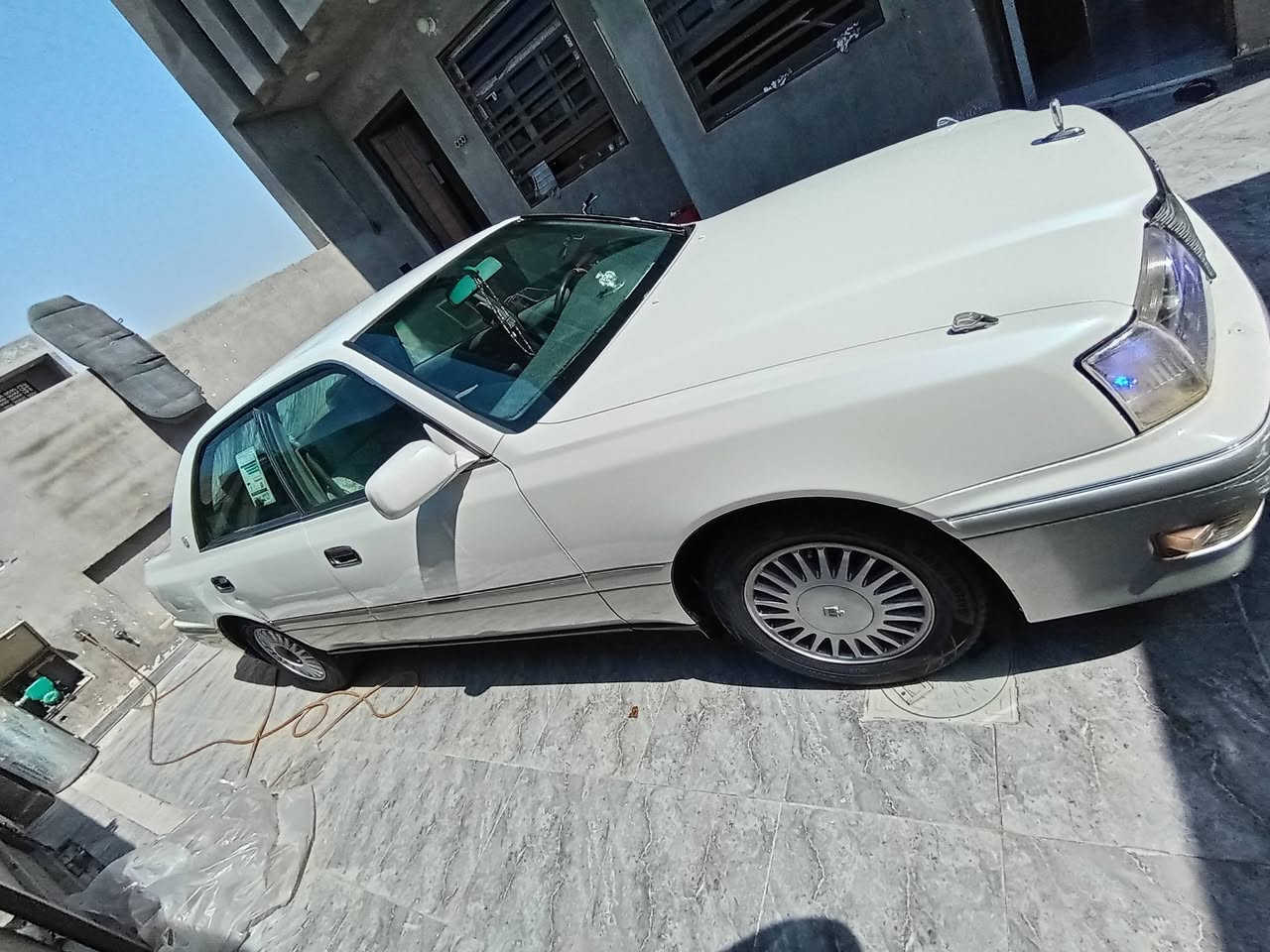 للبيع سياره راس الثور موديل 1996سياره جاهزه من تبريد حداديه تخم تاير باتري مكينه وكير  2500 في فتي سياره جاهزه مكفوله من الضربه القويه والعيب الشرعي رقم انبار سنويه 2028 مداور ثاني يوم مكان ذي قار قلعه سكر سعر 93وبيها مجال بسيط ***********
