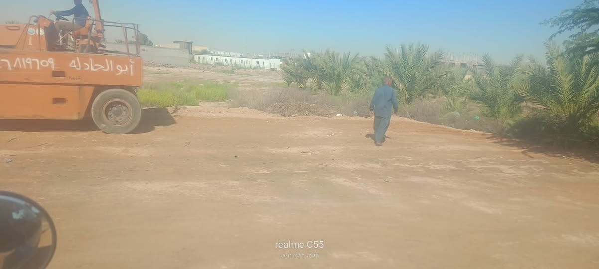 قطعة ١٥٣م • واجهه ٩م • قرب مدينه الزائرين