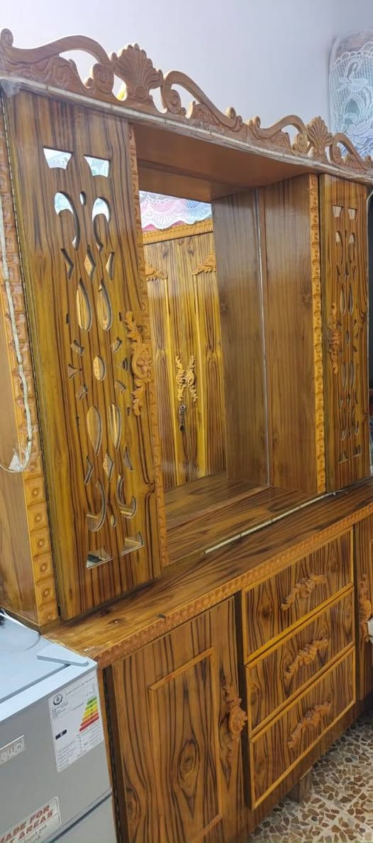 غرفه نوم للبيع خشب عراقي بدون زاويه
مستعملة 3اشهر فقط وشرط انضف من الصور 
مكاني حي سومر يم بانزخانه قصر السلطان 

السعر 900وبيها مجال 
الرقم ***********
