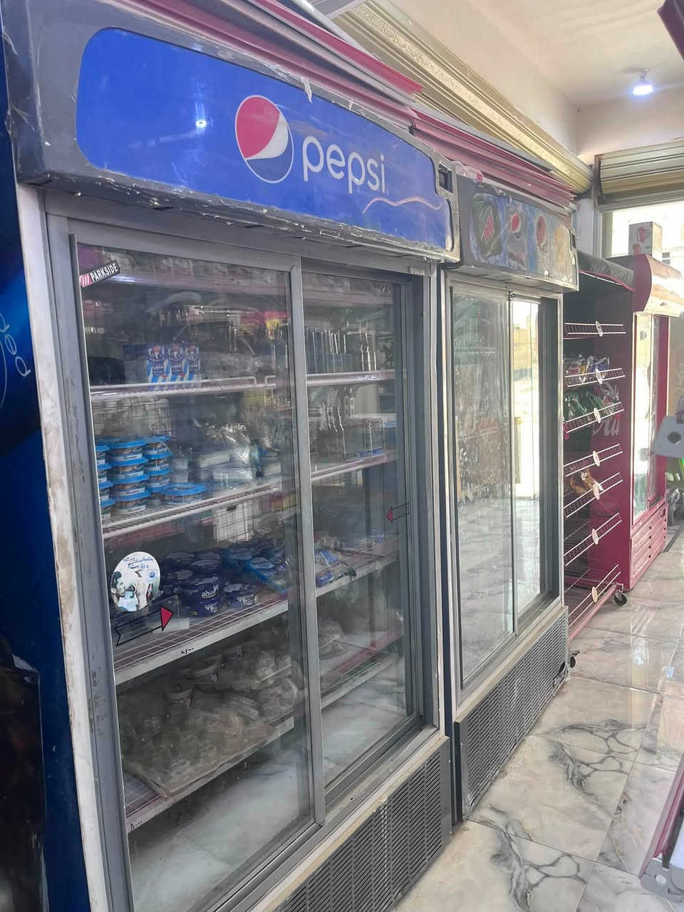 محل للبيع في ناصرية بالموحية 
سبب البيع ضرف ومستعجل على بيع كلش متكون
سبالت عمودي 2 دينكي واوكس 
وبرادات كبار ام بابين ٣ 
وبي براد ببسي ابو بابين 
وبراد كولة ابو بابين
ومجمدات عدد ٢وحدة كبيرة ٣ جامات ومجمدة موطة لشركة 
ومجمدة ايطالية تصلح للموطة وكيك ٣ طوابق جديدة مالتها ب٢٠ ورقة 
بي رفوف تعليك ١٠ قطع 
محل كامل تجهيز فقط عوزة مسواك ايجار ٣٥٠ مناسب 
سعر ١٢ وبية مجال رقمي ***********
