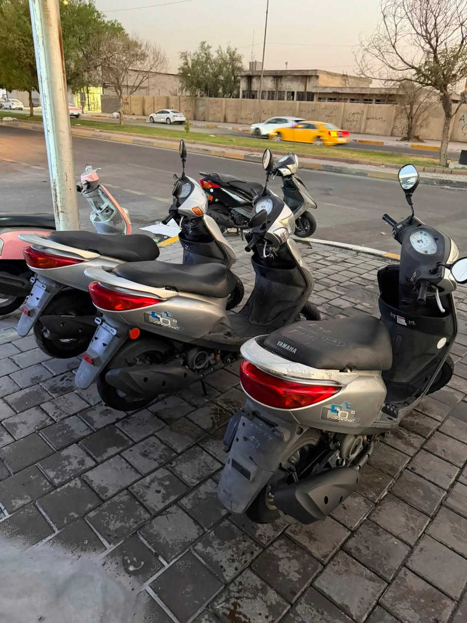 معرض الواثق لتجارة الدراجات النارية 
متوفر ياماها بريز بغباء 
متوفر ياماها بريز لايت فوك 
كفالة عامة جاهزة وكاملة 
باتري ،مرايات ، كاعية . 
العنوان بغداد شارع فلسطين الضلال 
متوفر بيع بلنقد والتقسيط المريح لحاملي ماستر كارت الرافدين 
***********
***********
