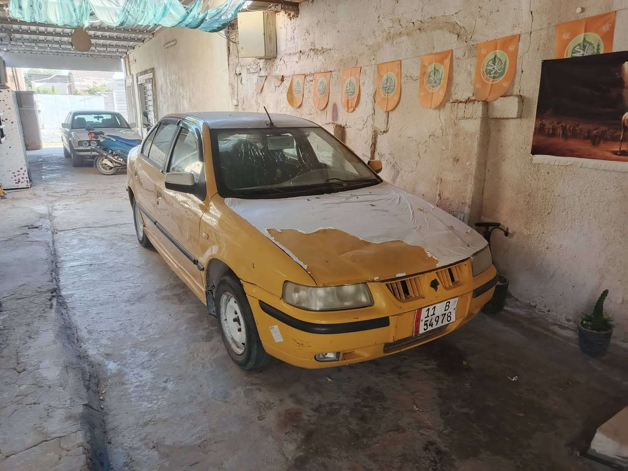 سمند للبيع موديل ٢٠١١ 
السعر ٢٤ .. وبيها مجال . العنوان بغداد التاجي 
الرقم واتس اب ***********
