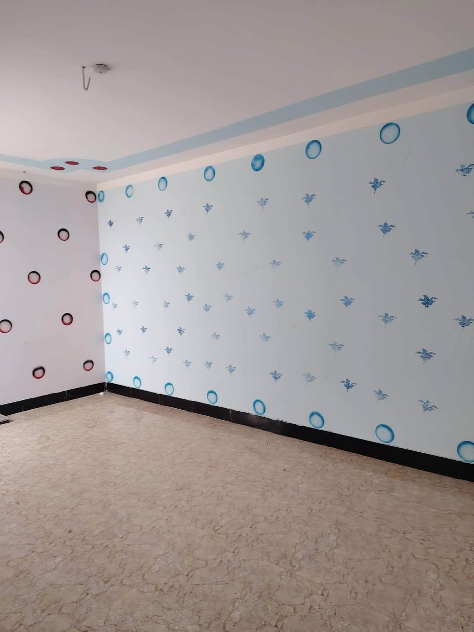 🏡 للإيجار – مشمل سكني 🏡
📍 الموقع: قرب مدرسة الاعظمية.

✨ المواصفات:

* المساحة: 130 متر².

* غرفتا نوم.

* صالة.

* استقبال.

* مطبخ.

💰 بدل الإيجار: 300 ألف دينار شهريًا.

موظف حصراً

📞 للاستفسار والتواصل:

***********
