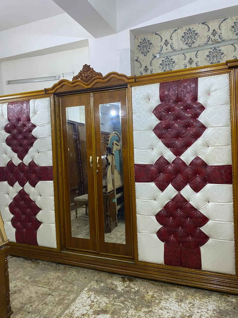 غرفه 6 باب ملحق صاج داخل وخارج ضهر جرجوبه شغل درجه اولى مستعمل موديل نقش زان مصرى سلايت بغداد الأمين الثانية ***********
