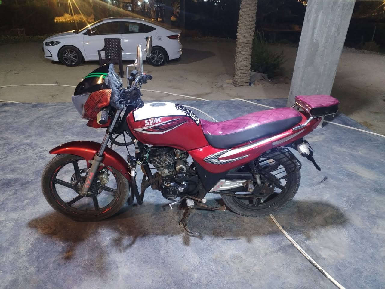 :

---
*🏍️ دراجة سايم كير للبيع 🏍️*
السعر 775,,   بي مجال 

*المواصفات:*
- النوع: سايم كير
موديل"" "17 
- اللون: أحمر 🔴
- المحرك: مكفول ونظيف ✅
- الكهربائيات: شغالة 100% ✅
- الأوراق: موجودة  ✅
- الحالة: جاهزة للاستخدام فوراً

*للاستفسار:*
*********** 

*العنوان:* الرمادي - الانبار

---
الشراي يتصل ويدلل
