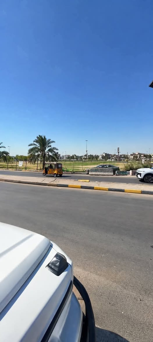 البنوك • ١٥٠م • ٤ غرف سويت