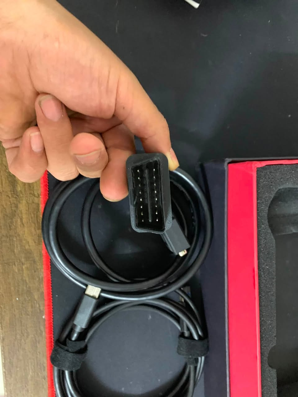 جهاز فحص اعطال للسيارات
Ancel FX-8000
السلام عليكم جهاز فحص اعطال سيارات للبيع 
جديد غير مستخدم مفتوح فقت للعرض
بي اشتراك مفتوح وتكدرون تبحثون عنه وتشوفون 
***********
