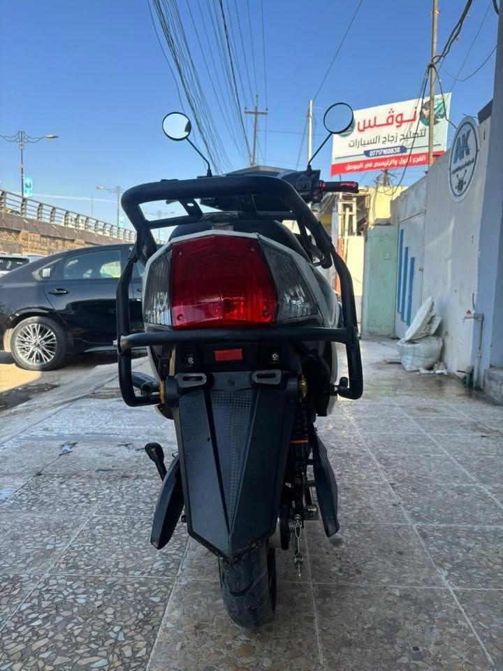 سلام عليكم ماطور شحن كامل فقط يحتاج باتري و السعر مناسب 200 الف
***********
