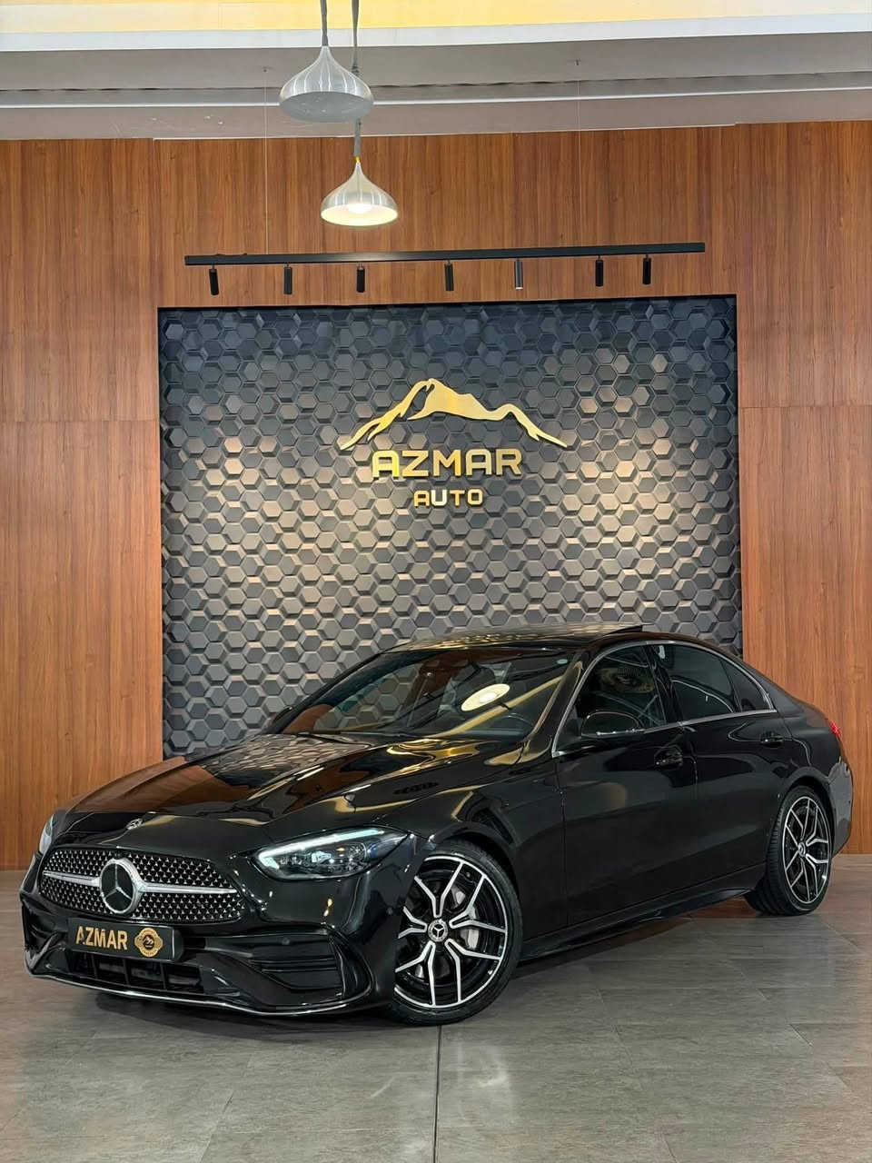 ارخص سعر بكل العراق 285 ورقة قفل🔒
Mercedes benz C class amg وارد الماني🇩🇪
موديل : 2021
ماشية : ٤٥ الف كيلو فقط

مواصفات السيارة فول الفول
بنوراما و لايت ملتي بيم  و لايت ليزر و كشنات تدفئة و رادارات و حساسات و كامرات و انارات داخلية متعدد الالوان و انضمات قيادة بيها و ستيرن amg بلادية و السيارة مواصفاتها متخلص 

السيارة وارد الماني ضمان دولي
بيها جاملغ خلف السكن صبغ بدون دواخل بدون ايرباك اثر شخوط
محرك كير كهربائيات كلها بشرط بدون اي خلل 
السيارة مرقم و جاهز تحويل او وكالة بشرط

سعر : 285$ ورقة
للاستفسار : ***********
العنوان : السليمانية المعارض  الجديدة شركة ازمر اوتو معرض رقم ٣٤
