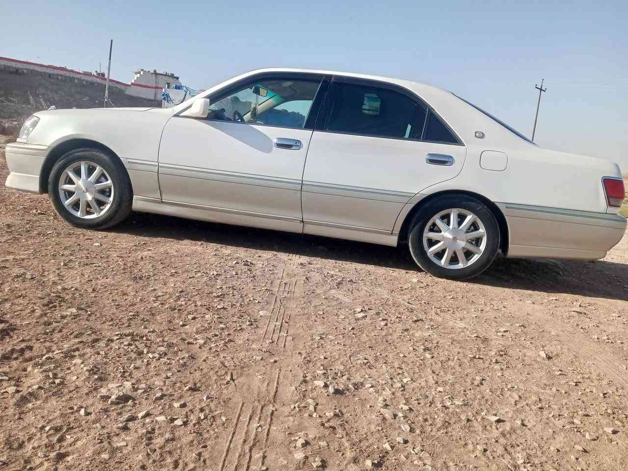 ملكه للبيع كفاله شاصي 71 في في تي فيشه وبطل أسود 3000 كرستال نص فول برده خلفيه ستيرن كهرباء بأسمي سنويه 2027تبريد  شغال حداديه مكينه گير جديد كشنات كهرباء ***********@@***********
