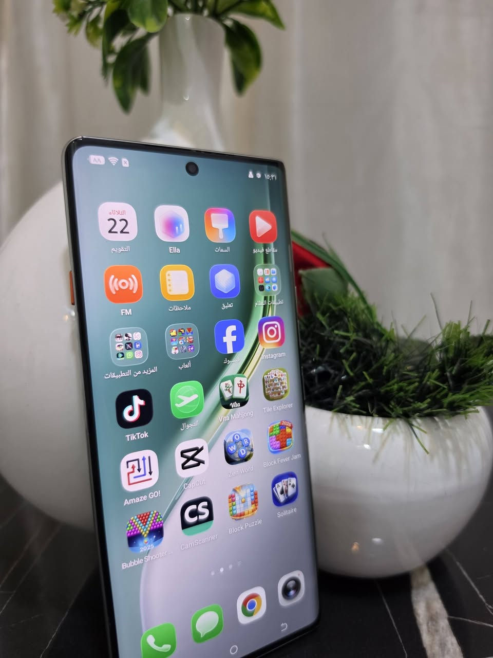 تكنو كامون 40 برو 5g مبدل الدكم فقط كامل ملحقات ذاكرته٢٥٦ مكاني البصره حي المعلمين الرقم للشراي فقط مو شراي لاتعلق *********** السعر ٣٠٠ الف
