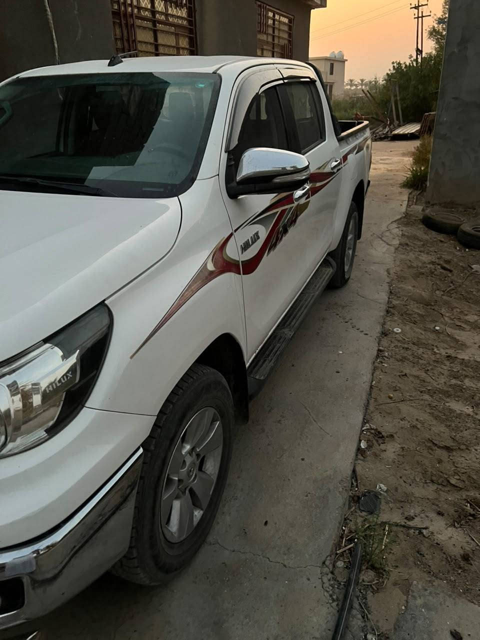 سلام عليكم سياره كفاله هيلوكس مديل2017ساسSA Sرقم اربيل مكان بغداد الطيفيه سعر230وبيه مجال اسفسار  ***********
