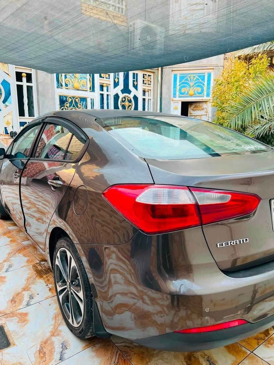 سيراتو ٢٠١٥ • ١٦٠٠ • فتحة سقف