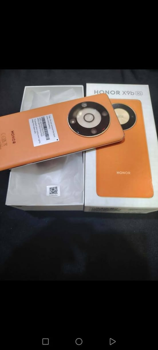 للبيع: هونر X9b 5G (HONOR X9b 5G) 📱
​اللون: برتقالي مميز  
​الحالة: نظيف جداً ومكفول، ويا العلبة الكاملة  
​السعر: 330 ألف (وبيه مجال خير من الله للشراي)
​المكان: بغداد - البلديات / شارع المصرف
​للتواصل والاتصال: ***********
​(المنشور للشراي والجاد فقط، بدون إحراج رجاءً)
