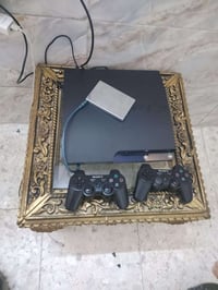 بلي 3 سلم مهكر ويا هارد مع 50لعبه مع جوستكات ثنين اصلية غراضه كامله مم...