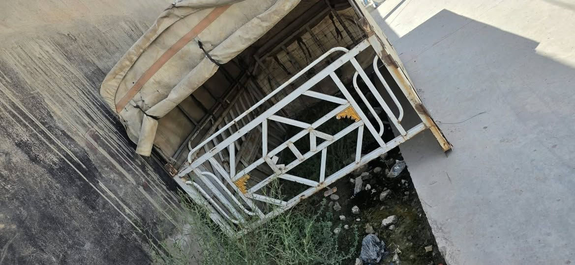 سلام عليكم محجل كيه  مغلف كمل هوه وجدر  البيع  مكان كركوك سعر 450وبي مجال رقم ***********
