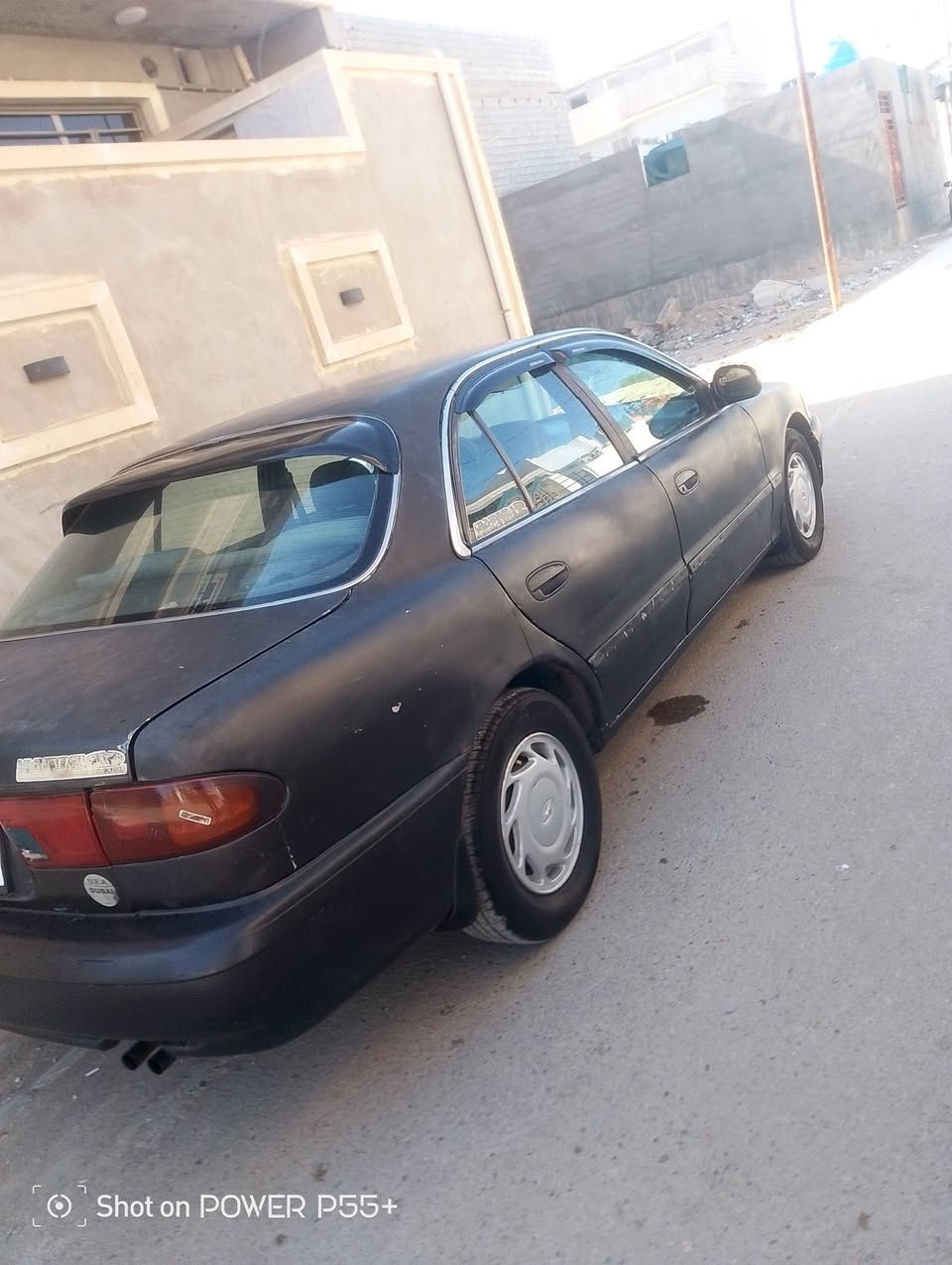 سوناته تو بسمي رقم بغداد كير عادي
مكينه 1800كبر مكينه صدري خلفي امامي كفاله 
تخم تاير جديد جام 4يصعد وينزل كهربائيات كولهه تشغل 
سياره خيو من الله تبريد منضومه كامله بس ما شنو البي واكف سياره نصبتهه تخبل خياسات مابيهه  جارده تريد تصبغه تريد تعوفهه وجرادهه مو قوي مكاني ديالئ بعقوبه الشراي ياخابر ***********

نص مكتوب في الصور:
- Shot on POWER P55+