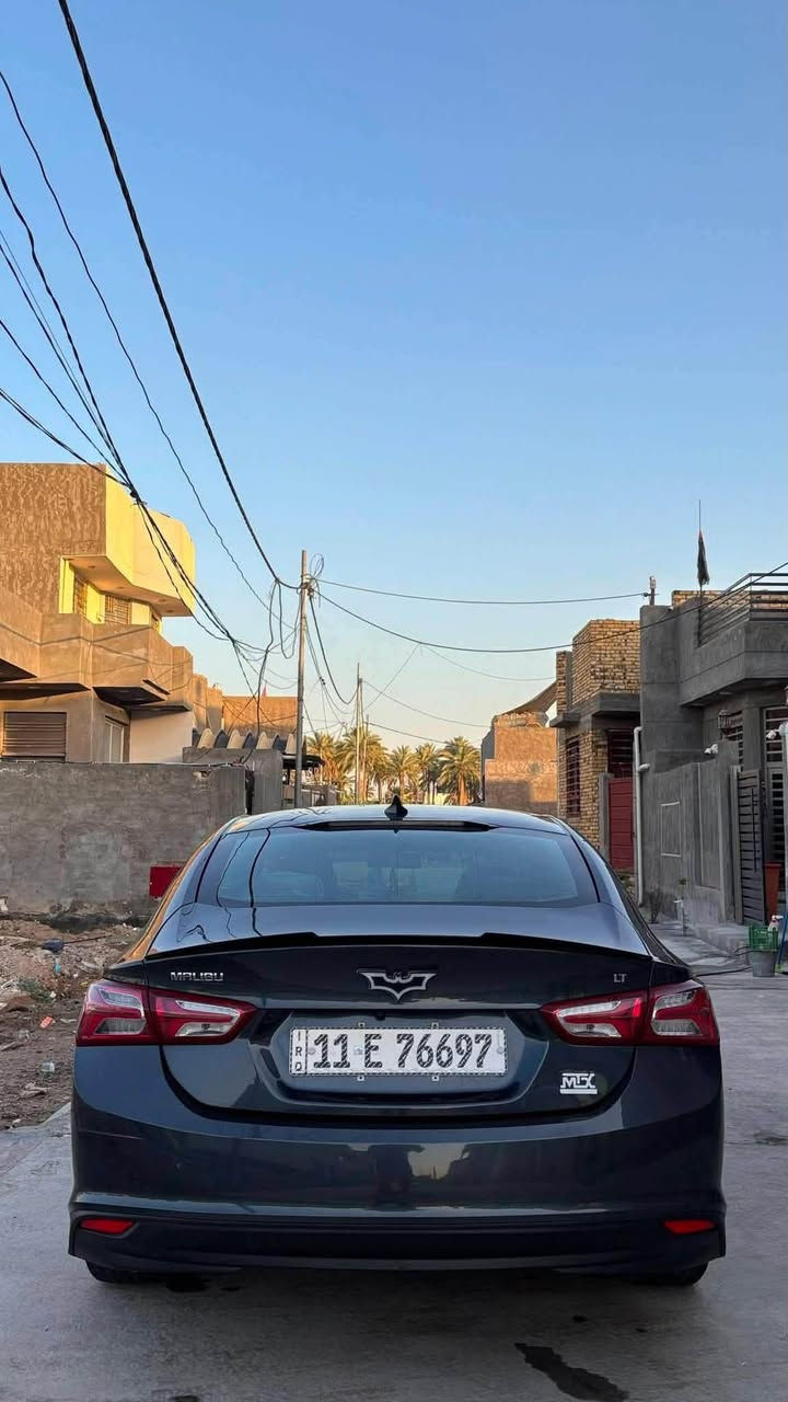 ماليبو 2020 LT فول مواصفات
لون مميز ( فيراني ) نظيفة داخل وخارج كير ومحرك مكفول كشر يلمع داخل نظيف كلش بيها بس باب مبدل نفس اللون بدون صبغ 
تحكمات ستيرن
 كشنات تدفئه 
تبريد قطعتين 
كاميرات حساسات 
ومرايا داش كام كاديلاك اناره داخليه محيطيه
 ويل رياضي 
وباقي المواصفات المعروفه بالـLT
السياره جاهزه للاخير صور الحادث مرفوقه بالمنشور ونظيفه كلش ترهم مراوس وبيع مكان السياره بابل ورقم بغداد بأسمي تحويل ثاني يوم السعر خاص .
***********‬
