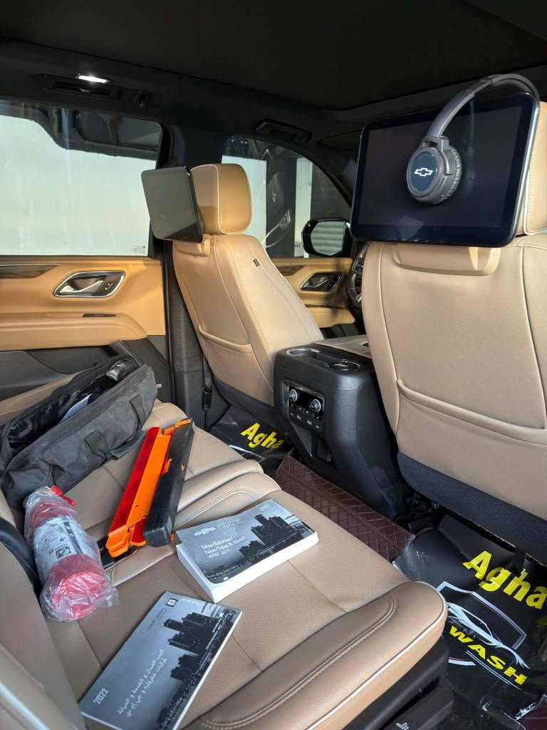 CHEVROLET TAHOE PREMIER شركة منصور🇸🇦
شوفرليت تاهو  ‏ ‏سيد السيارات📦 مكاني سليمانية 
موديل 2022🦅 ‏علامة السوداء
‏من شركة حتى الآن باسمي و ‏رقم السليمانية
‎تحويل مباشر ب اسمي سنويه
فوول مواصفات جگات
🤍بريمير درجه ١ ضمان وكالة خليجي 
‎ ٢٠٢٢   صفر( شركة المنصور )
‎اللون : اسود 

‎محرك و گير شرط مامفتوح
سياره مكفول  بدون صبغ 
كل غراض بلادي موجود
‎جكات كهرباء
‎ جكات تصعد وتنزل 
‎اربع كامرات
‎حجم المحرك : 5300 Cc مرغوب ٥.٣
‎عدد الاسطوانات : 8 اسطوانات ( 8 سلندر )
‎المواصفات : 
‎* سقف بانوراما 
‎* المقاعد كهربائية تدفئة و تبريد
‎* مقصوره الركاب من الجلد الفاخر + خشب ملكي 
‎* شاحن وايرلس لاسلكي
‎* نظام الرؤيه : 5 كامرات رؤيه شامله ( BIRD VIEW )
‎* نظام التعليق مستقل
‎* كشنات ميموري خزن
‎* نظام الصوت BOSE سماعات عدد 10
‎* دوسات كهرباء + اناره LED
‎* نظام سحب مقطوره تحكم كامل + كامرة لرؤية المطوره
‎* داتا شو
‎* تشغيل بعد 
‎* 5 بصمات 
‎* تحديد مسار 
‎* لد امامي 
‎*مري شفط 
‎* 4 كامرات 360 درجه 
‎* رادار 
‎* جنطه ذكيه بلقدم تنفتح وتنسد 
‎* ويل كروم 22 حجم وعليها تخم تاير 
‎* شاشات خلفيه 
‎* جميع الكشنات كهرباء
‎* كشنات تدفئه تبريد 
‎* دوسات شفط 
‎* شاحن واير ليس
‎* ثلاجه 
‎* جميع المقاعد يوجد مخارج يوبي اس 
‎مكان :السليمانية 
سعر:٤٩٣$هاي سعر بس بيها مجال كلش قليل 
‎ للاستفسار مكان سليمانية 
*********** ☎️ بغداد, العراق
